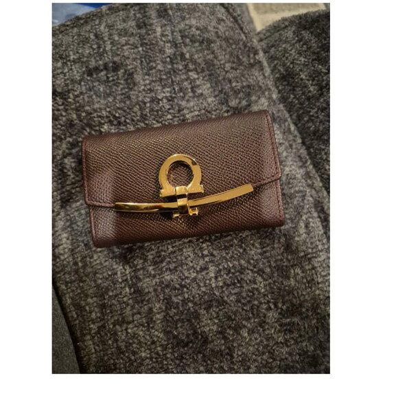 Salvatore Ferragamo Handbags - Salvatore Ferragamo Gancini Key Case Leather Peppermint Auth 98227